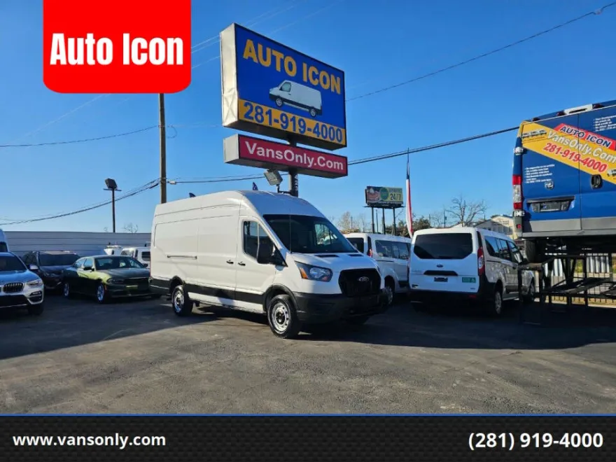 2024 Ford Transit Cargo photo 1