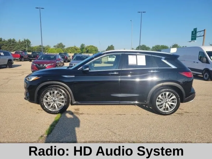 2024 Infiniti QX50 Luxe photo 1