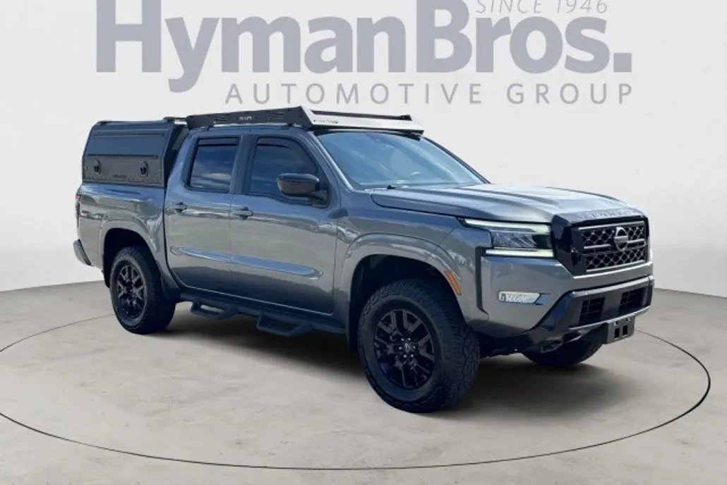 2023 Nissan Frontier SV Crew Cab photo 1