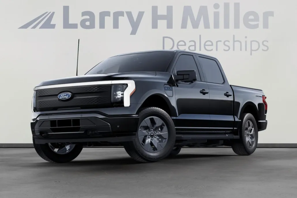 2025 Ford F-150 Lightning photo 1