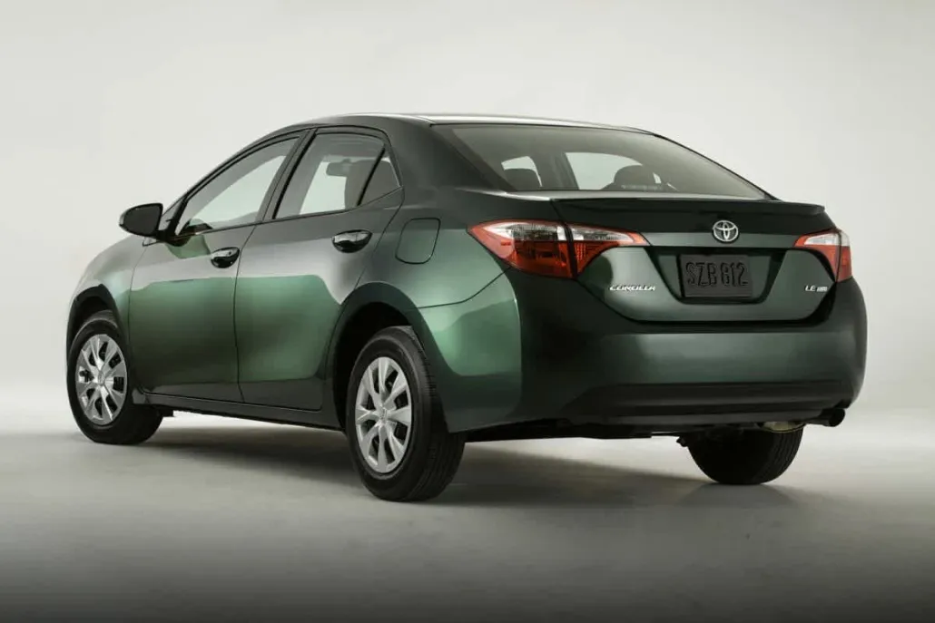 2014 Toyota Corolla LE photo 1