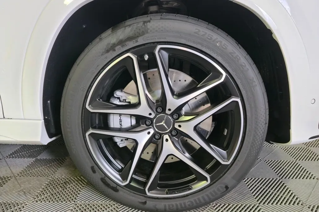 2026 Mercedes Benz GLE AMG 53 photo 1