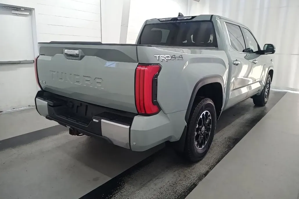 2022 Toyota Tundra Limited photo 1