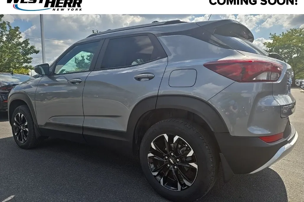 2023 Chevrolet Trailblazer LT photo 1