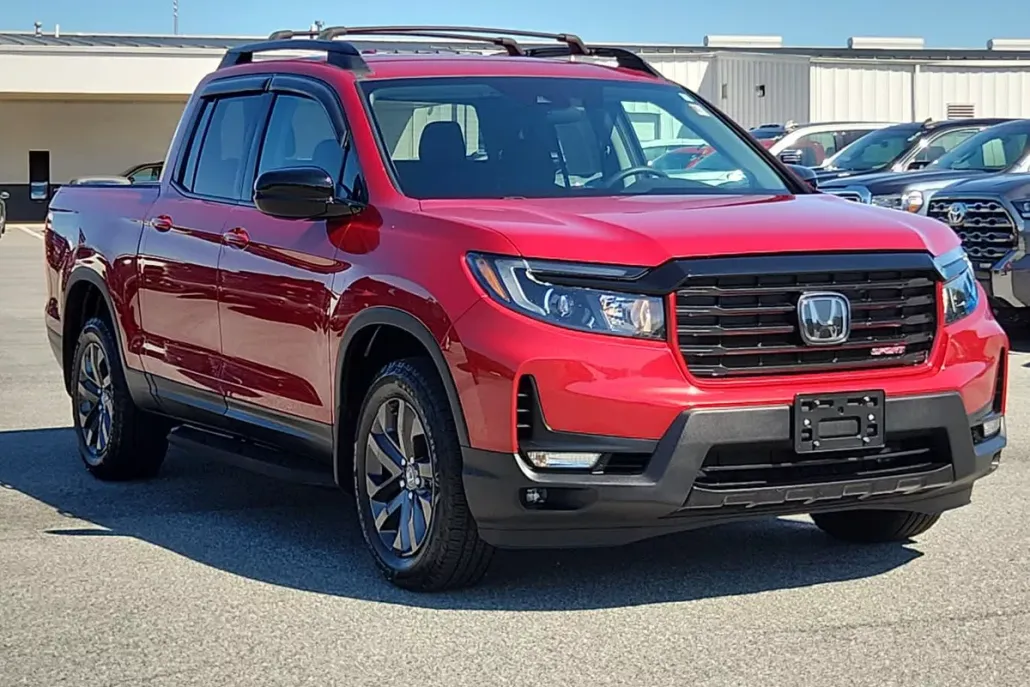 2021 Honda Ridgeline Sport photo 1