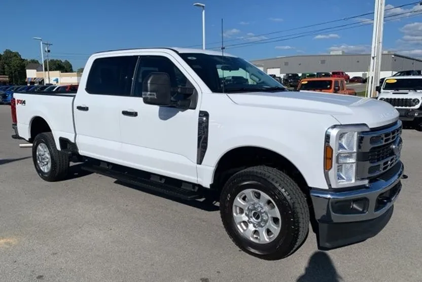 2024 Ford F-350 photo 1