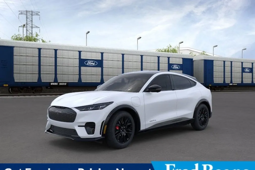 2025 Ford Mustang Mach-E Premium photo 1