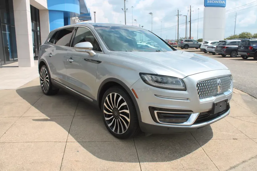 2020 Lincoln Nautilus Black Label photo 1