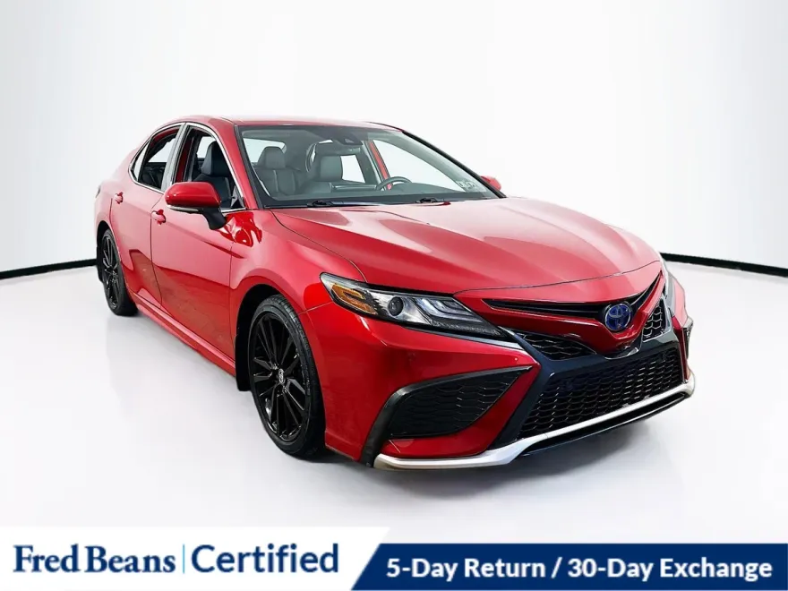 2023 Toyota Camry Hybrid XSE photo 1