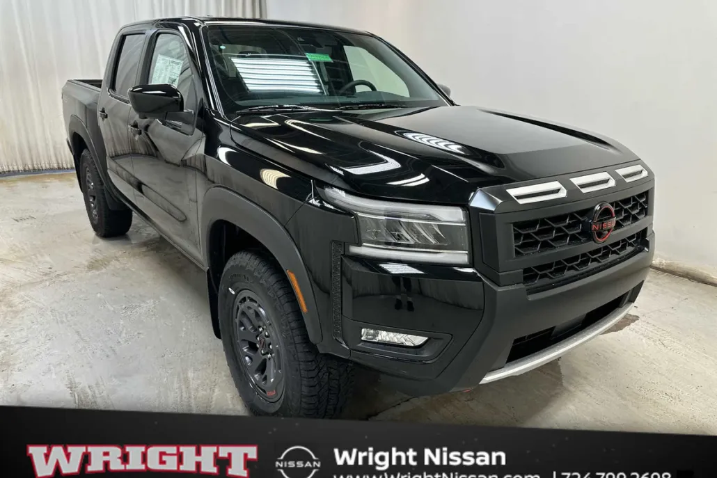 2025 Nissan Frontier Crew Cab PRO-4X photo 1