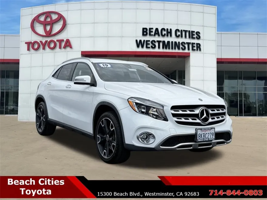 2019 Mercedes Benz GLA 250 photo 1