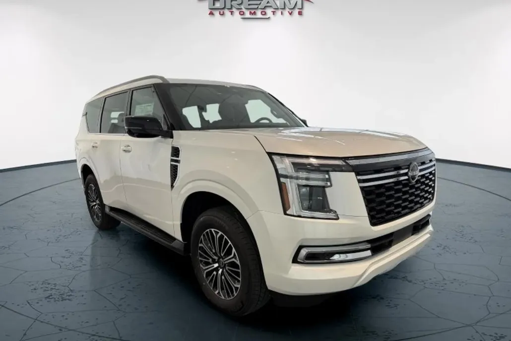 2025 Nissan Armada SL photo 1