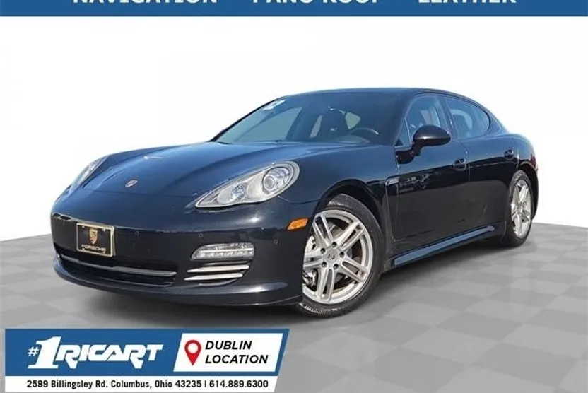 2012 Porsche Panamera 4 photo 1