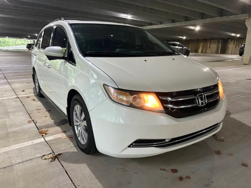2015 Honda Odyssey EX-L photo 1
