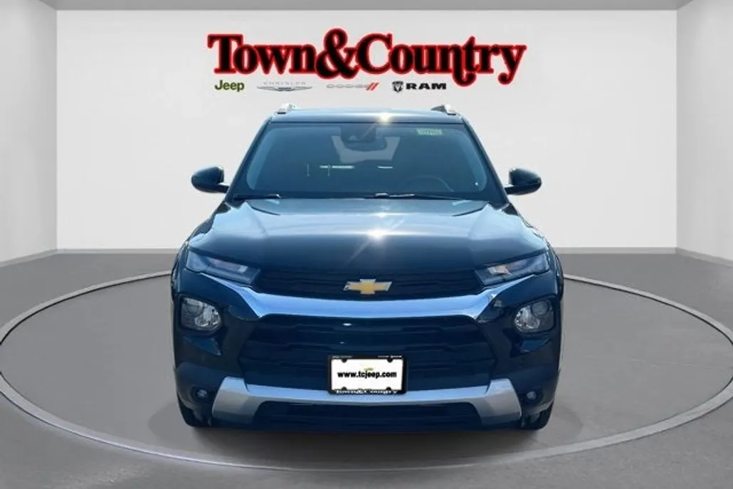 2023 Chevrolet Trailblazer LT photo 1
