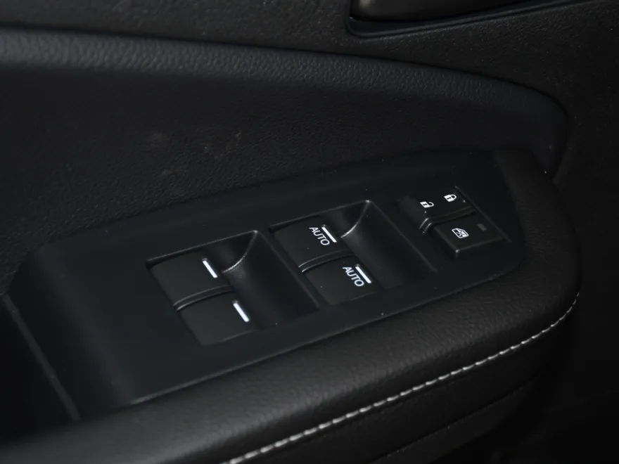 2025 Honda Ridgeline Sport photo 1