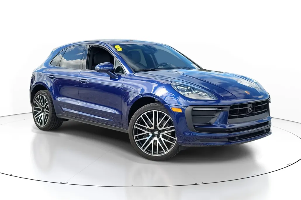 2025 Porsche Macan Base photo 1