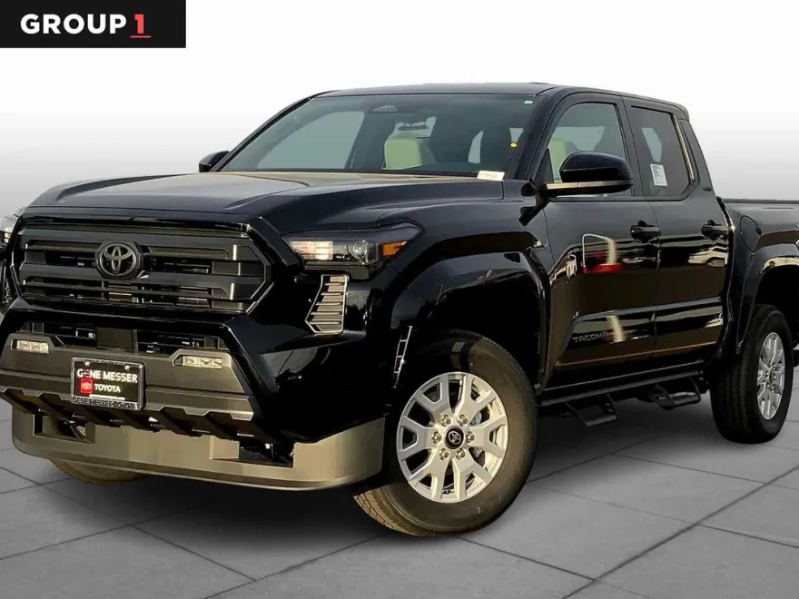 2025 Toyota Tacoma SR5 photo 1