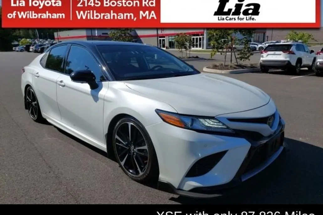 2019 Toyota Camry XSE V6 photo 1