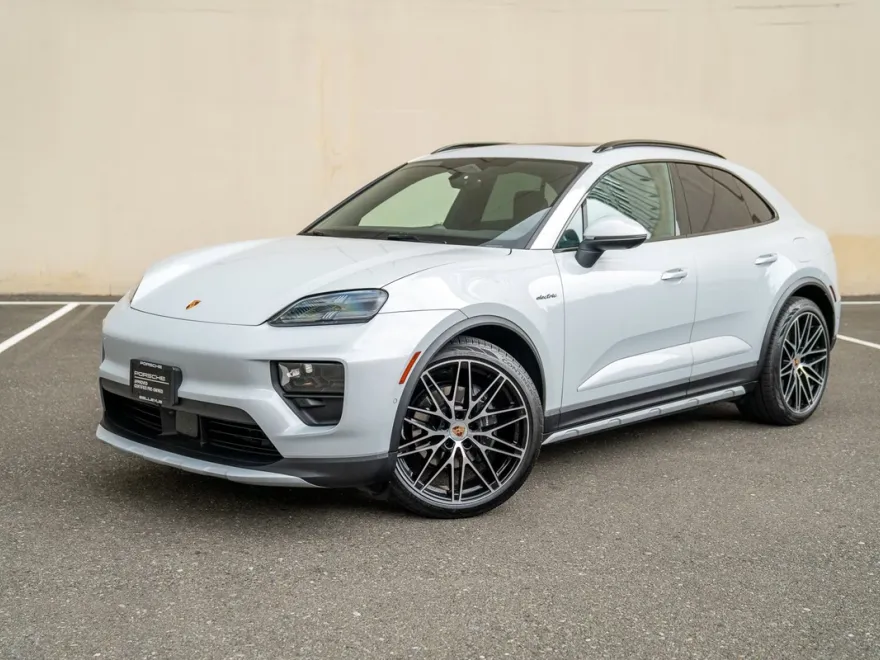 2025 Porsche Macan Electric photo 1