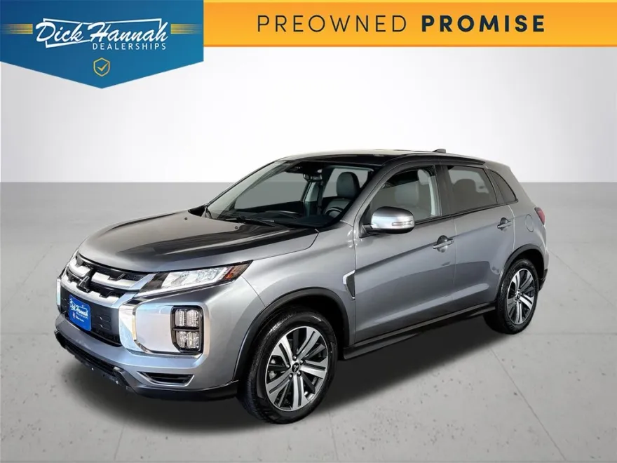 2024 Mitsubishi Outlander Sport SE photo 1