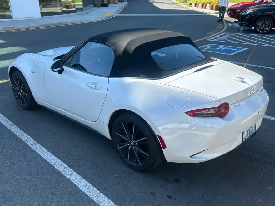 2024 Mazda MX-5 Miata Miata Grand Touring photo 1