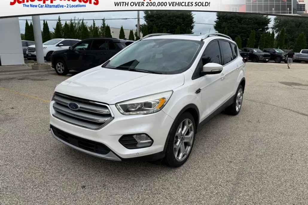 2019 Ford Escape Titanium photo 1