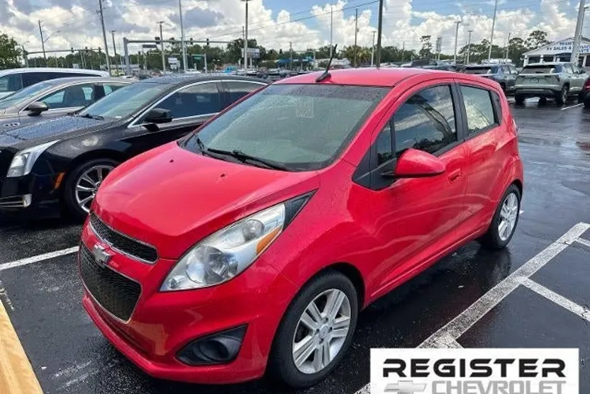 2013 Chevrolet Spark LT photo 1