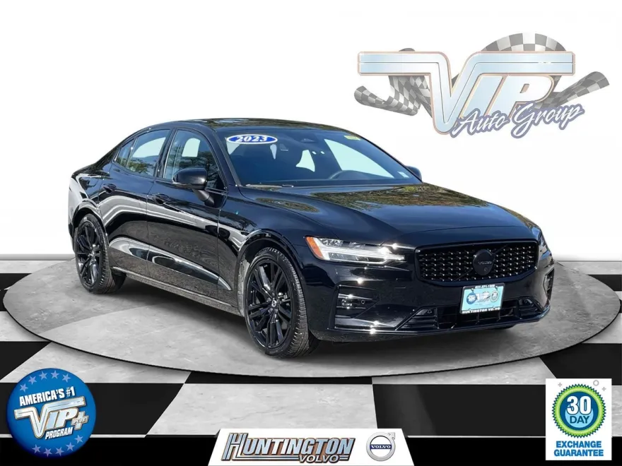 2023 Volvo S60 B5 AWD Plus Black Edition photo 1