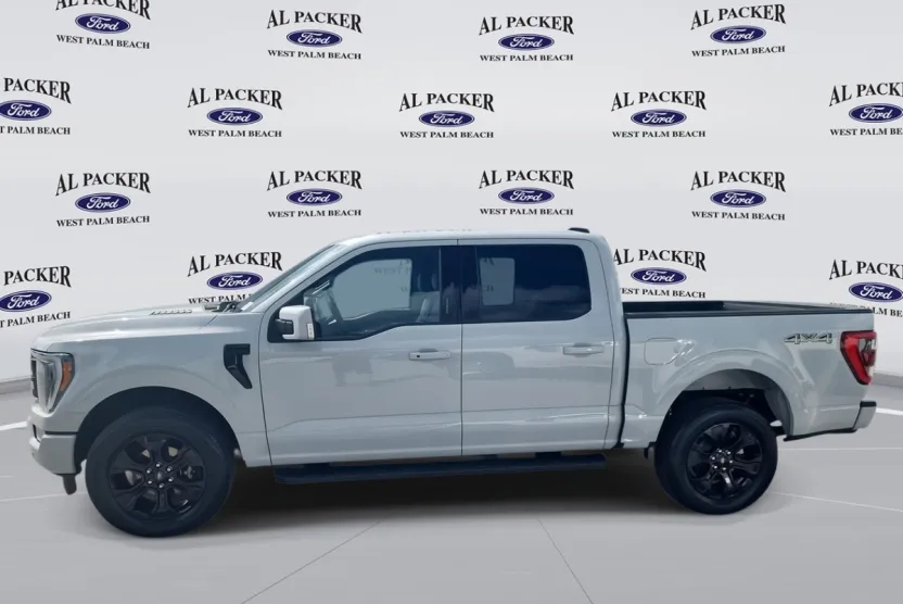 2023 Ford F-150 Lariat photo 1