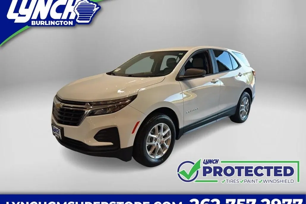 2022 Chevrolet Equinox LS photo 1