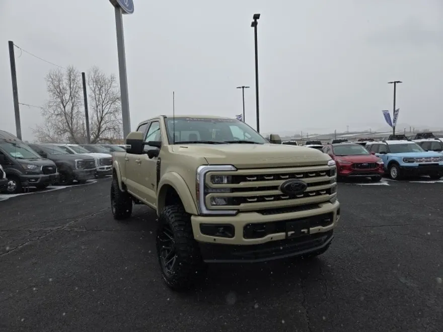 2024 Ford F-250 Lariat photo 1