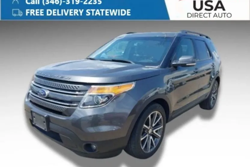 2015 Ford Explorer XLT photo 1