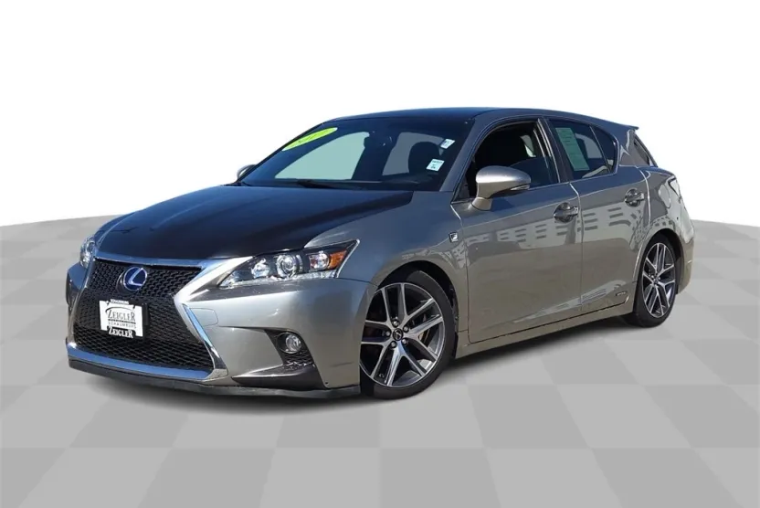 2017 Lexus CT 200h photo 1