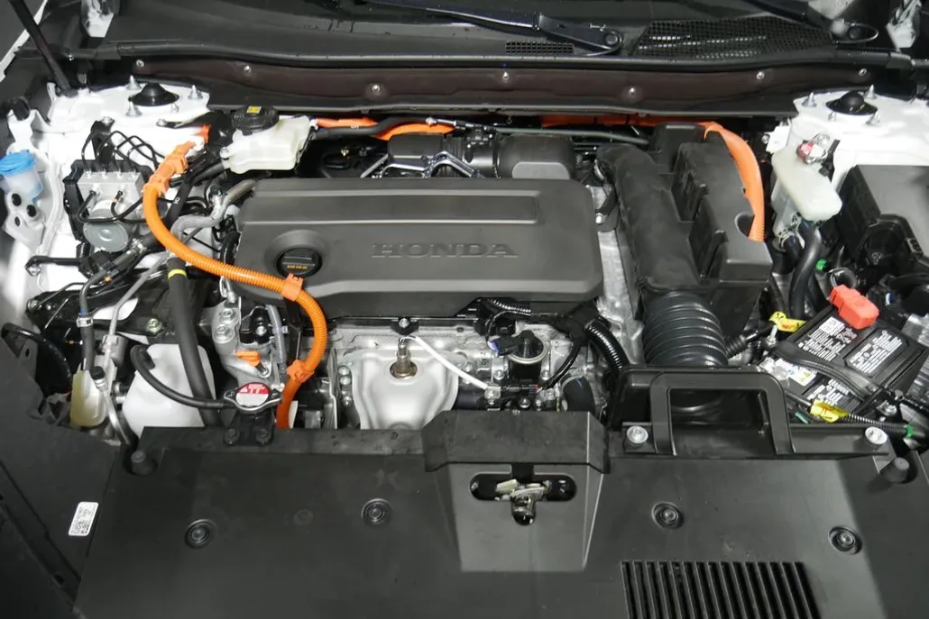 2026 Honda CR-V Sport Touring Hybrid photo 1