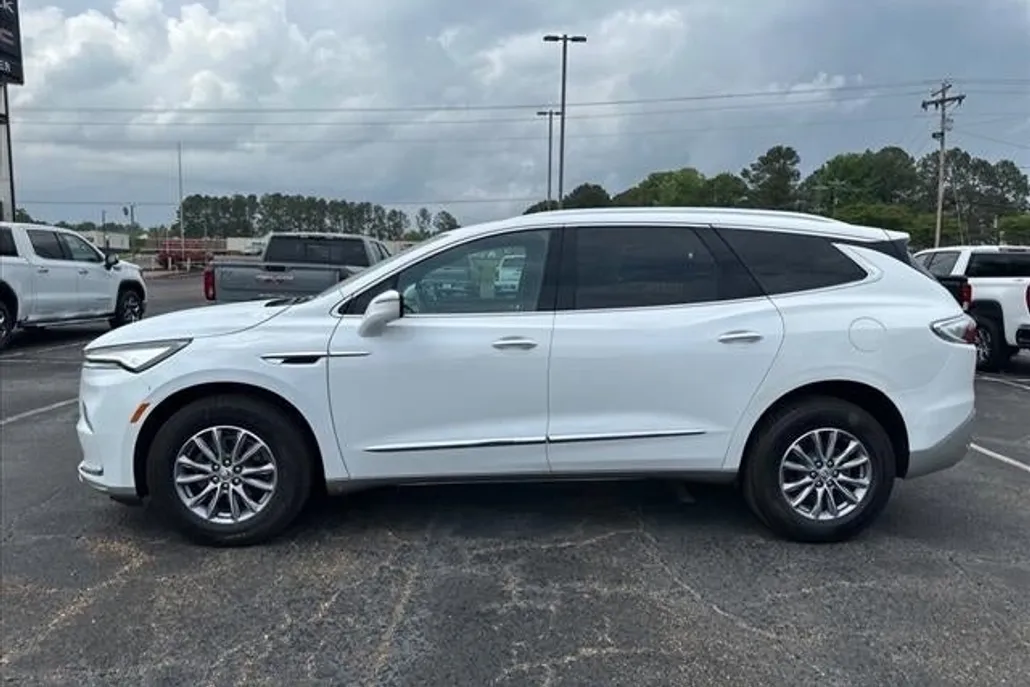 2024 Buick Enclave Premium photo 1