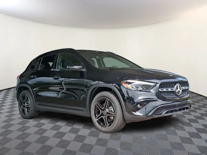 2026 Mercedes Benz GLA 250 4MATIC photo 1