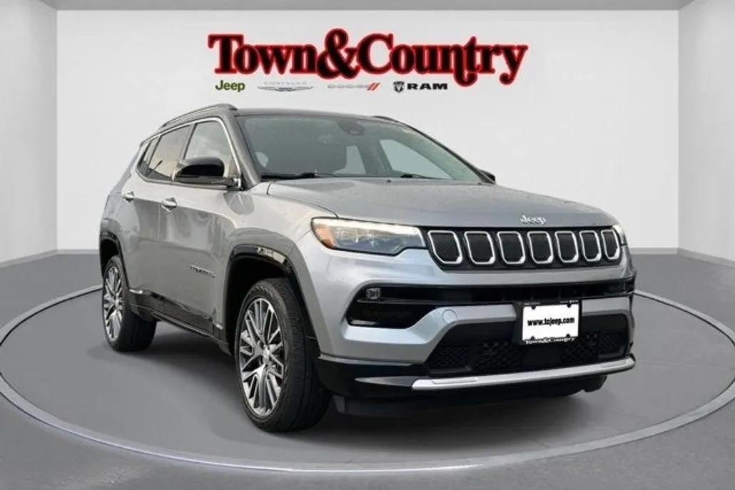 2022 Jeep Compass Limited photo 1