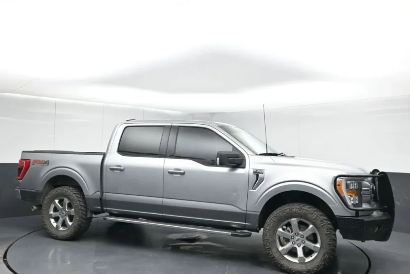 2021 Ford F-150 XLT photo 1