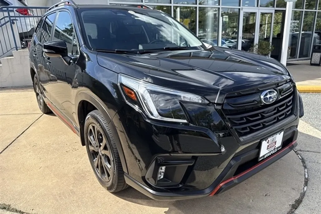 2022 Subaru Forester Sport photo 1