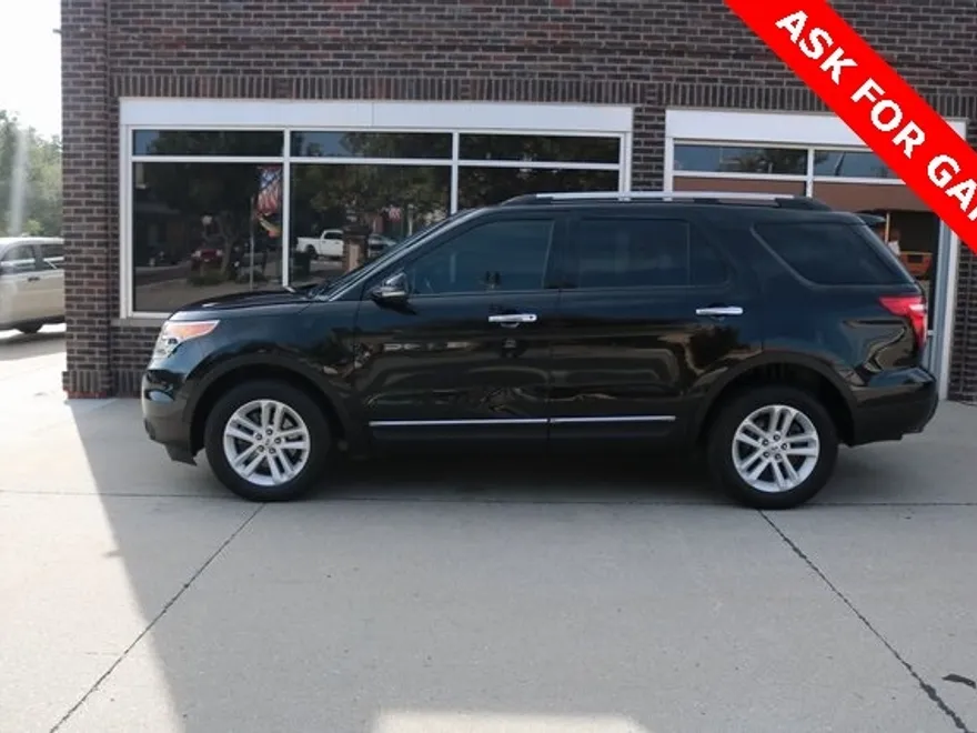 2012 Ford Explorer XLT photo 1
