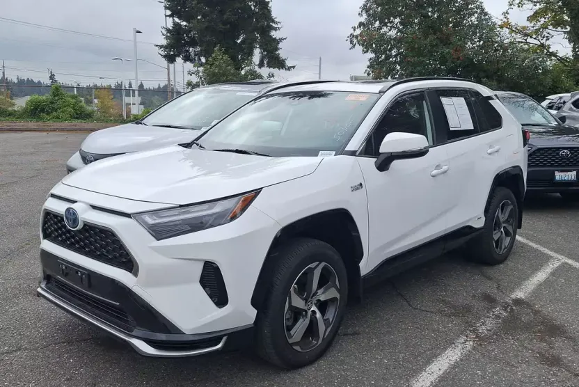 2024 Toyota RAV4 Prime SE photo 1