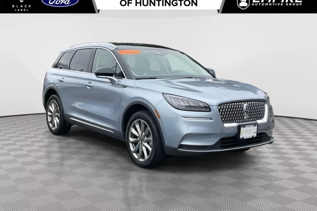 2022 Lincoln Corsair Standard photo 1