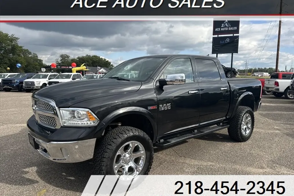 2017 Ram 1500 Laramie photo 1