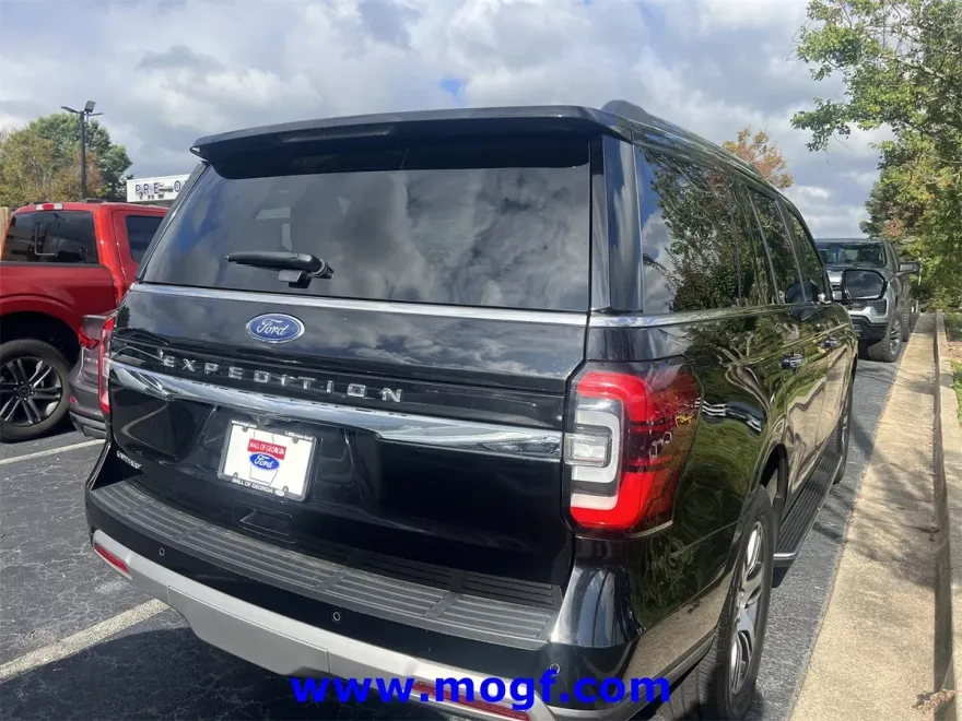 2023 Ford Expedition Limited photo 1