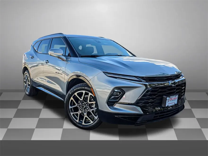 2025 Chevrolet Blazer RS photo 1