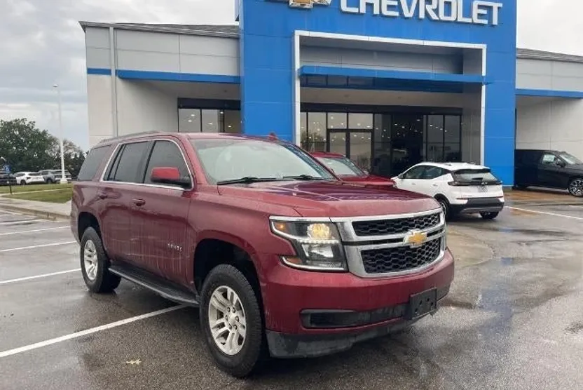 2018 Chevrolet Tahoe LT photo 1