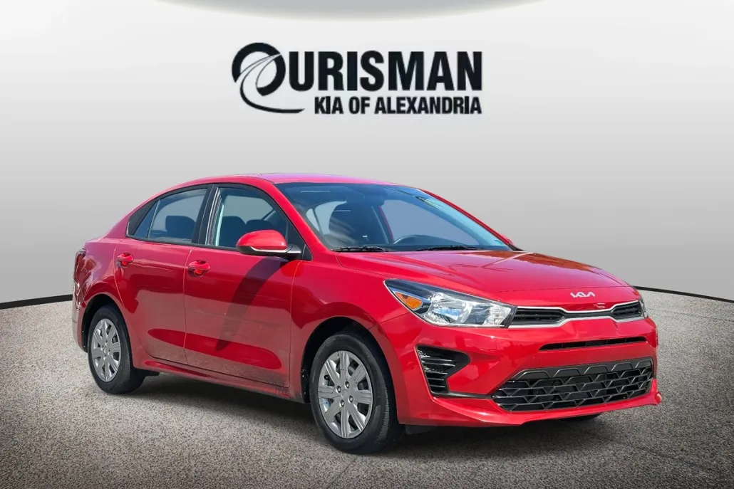 2023 Kia Rio S photo 1