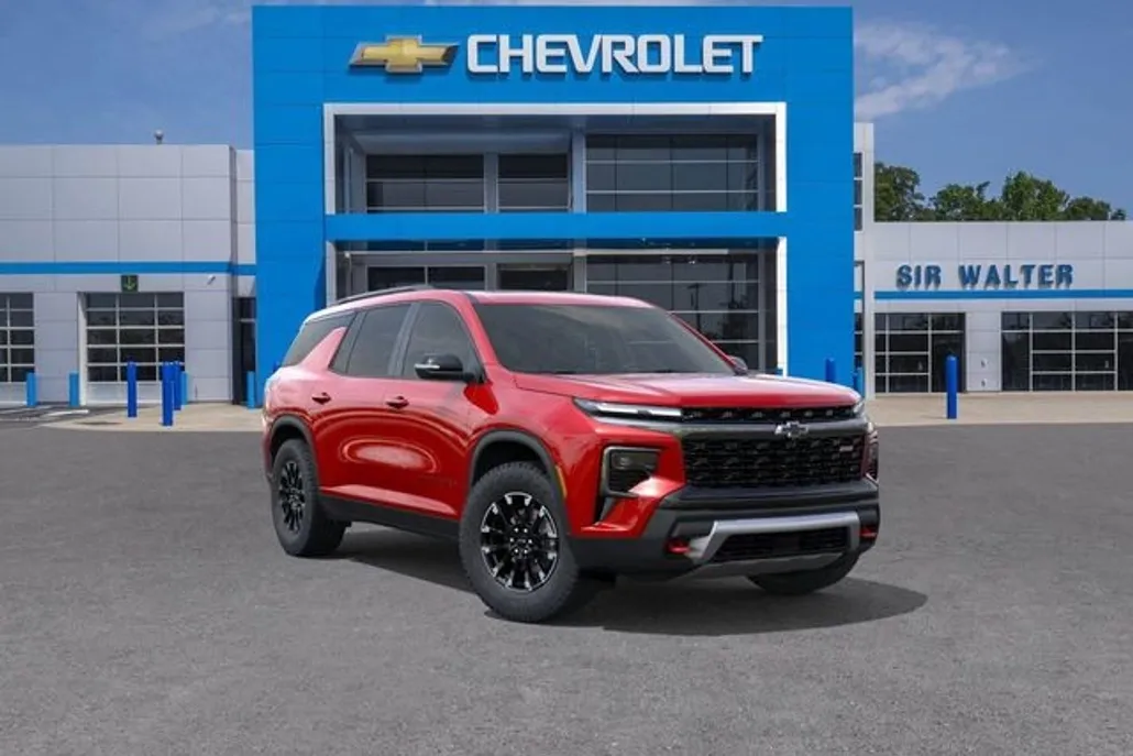 2026 Chevrolet Traverse Z71 photo 1
