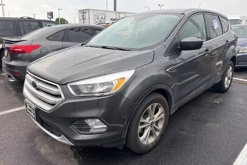 2019 Ford Escape SE photo 1